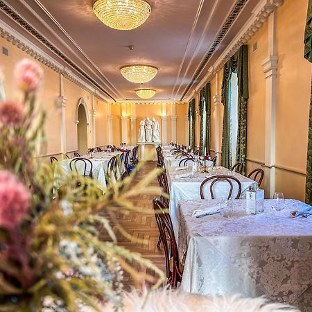 Hotel Moderno Restaurant Серина Екстериор снимка