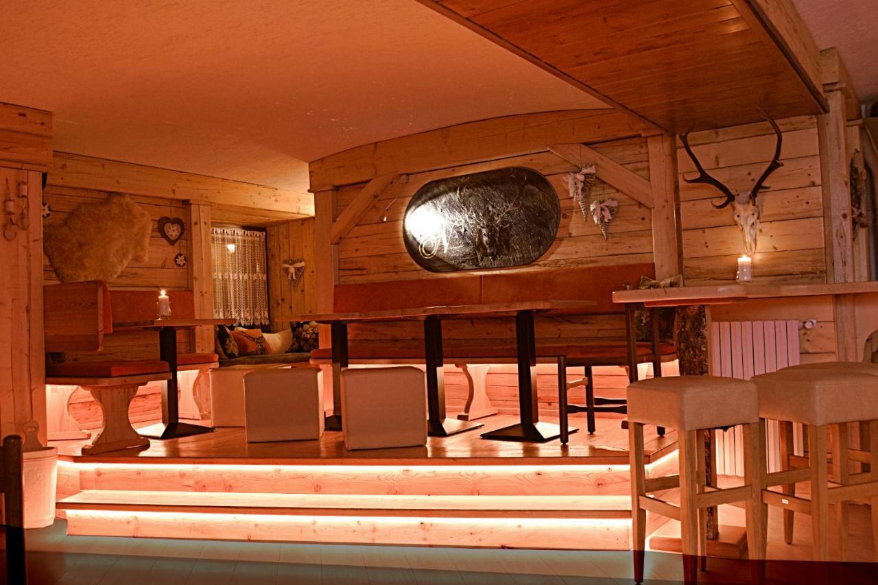 Hotel Moderno Restaurant Серина Екстериор снимка