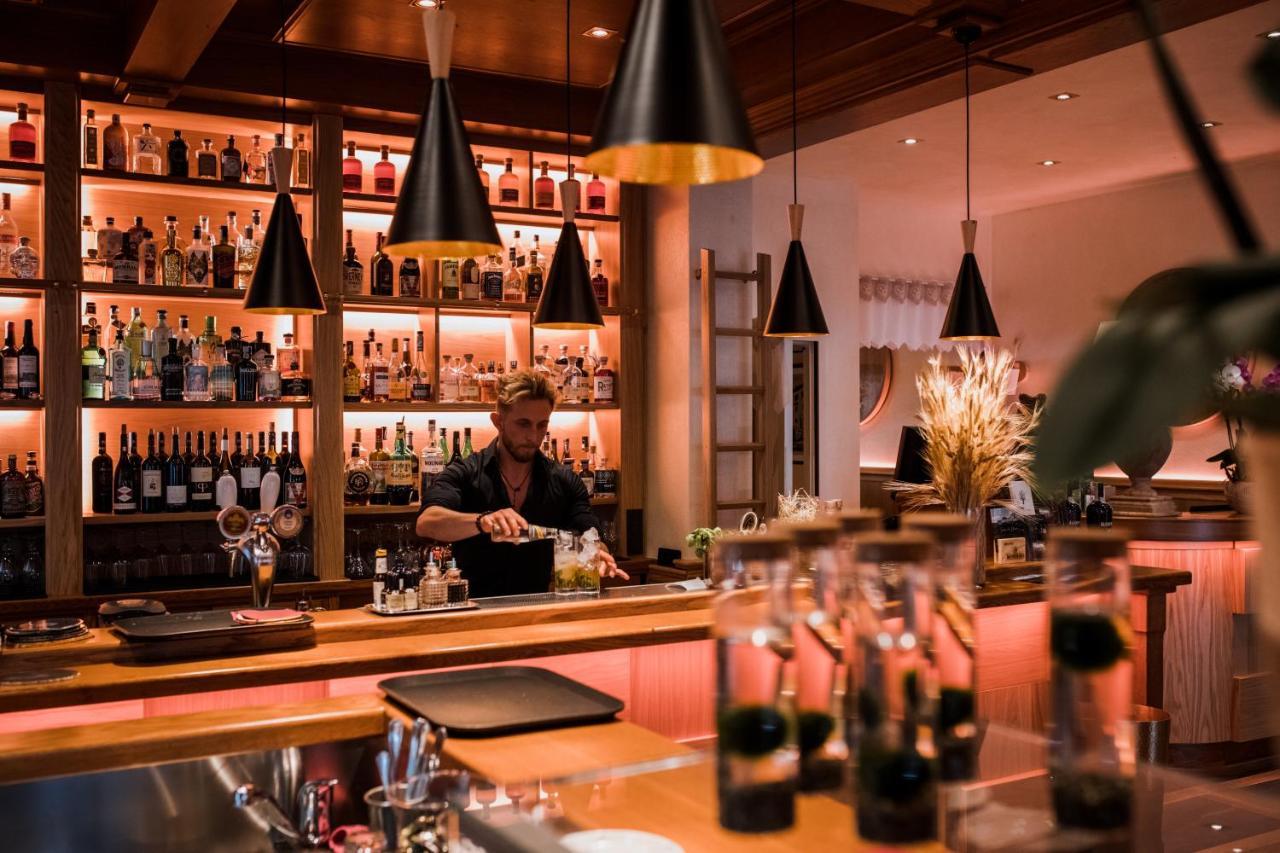 Hotel Moderno Restaurant Серина Екстериор снимка