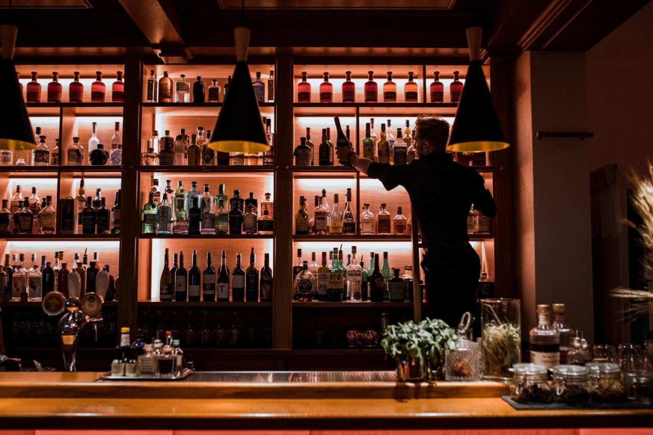 Hotel Moderno Restaurant Серина Екстериор снимка