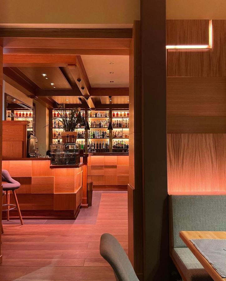 Hotel Moderno Restaurant Серина Екстериор снимка