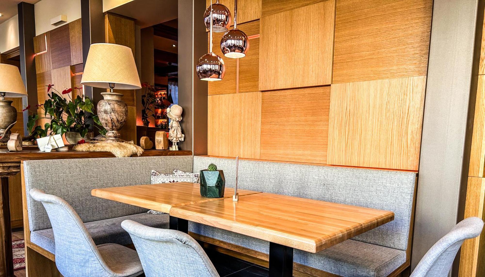 Hotel Moderno Restaurant Серина Екстериор снимка