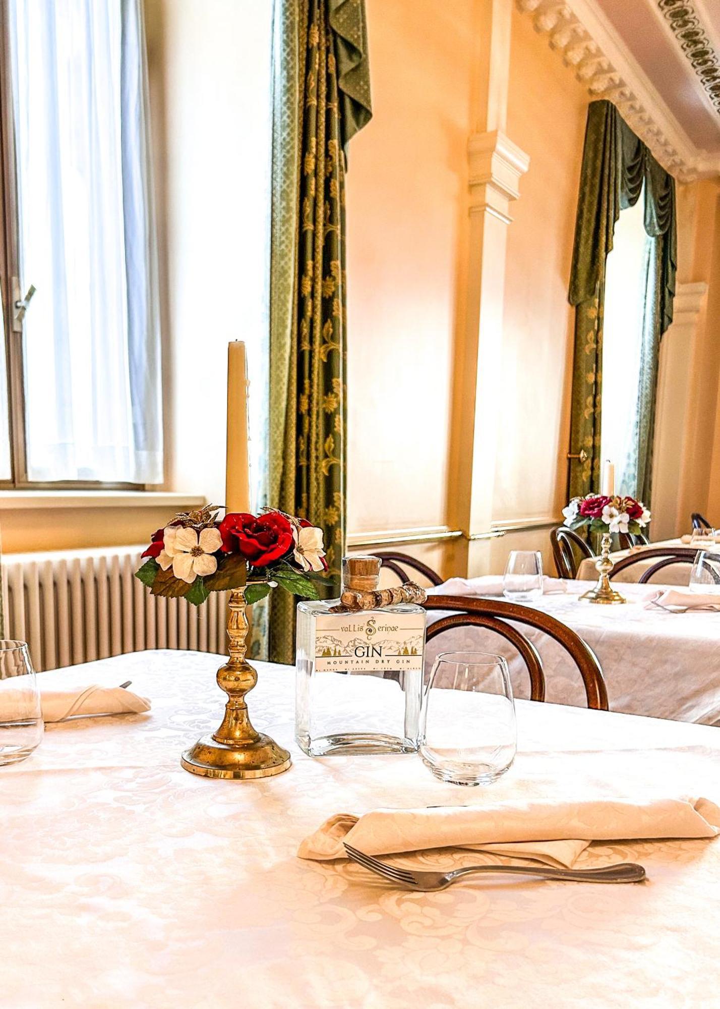 Hotel Moderno Restaurant Серина Екстериор снимка